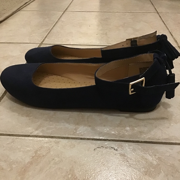 shoes - Picture 4 of 4